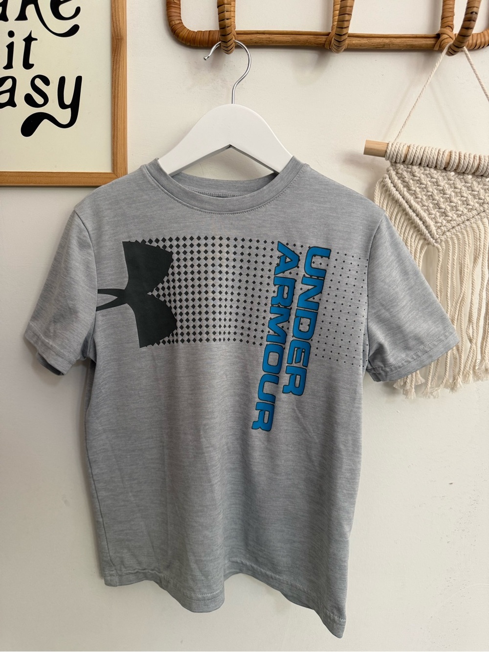 Under Armour - boys gray and blue performance tee
